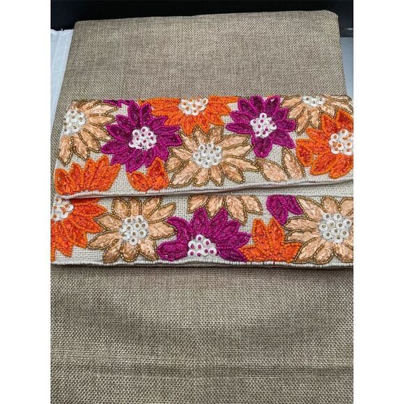 La’Chic Designs Women's Floral Beaded Crossbody Bag Multicolor Embroidery - Picture 4 of 9